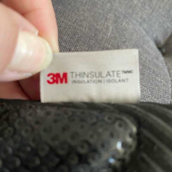 Construction grade Refrigiwear extreme cold weather gloves - Picture 4 of 6